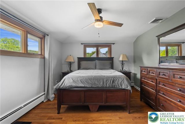 300 South 9th Street, Quakertown Boro, PA 18951