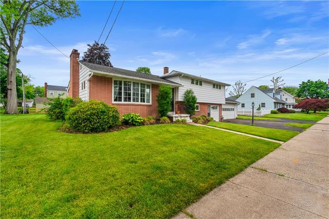 300 South 9th Street, Quakertown Boro, PA 18951