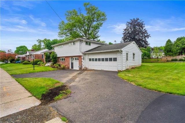 300 South 9th Street, Quakertown Boro, PA 18951