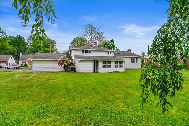 300 South 9th Street, Quakertown Boro, PA 18951