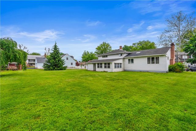 300 South 9th Street, Quakertown Boro, PA 18951