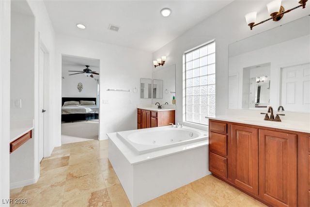 5817 Ponderosa Verde Place, Las Vegas, NV 89131