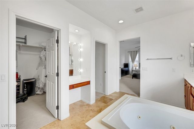 5817 Ponderosa Verde Place, Las Vegas, NV 89131