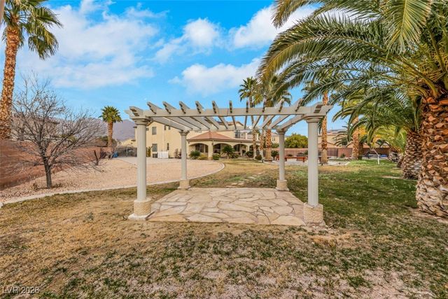 5817 Ponderosa Verde Place, Las Vegas, NV 89131