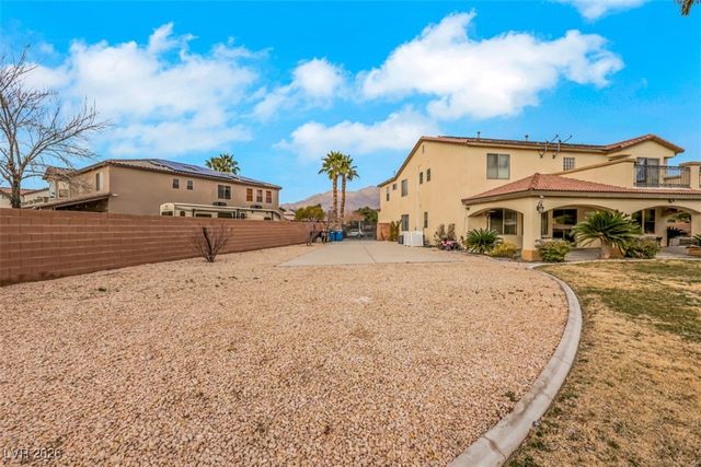 5817 Ponderosa Verde Place, Las Vegas, NV 89131