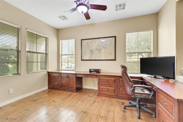 5817 Ponderosa Verde Place, Las Vegas, NV 89131