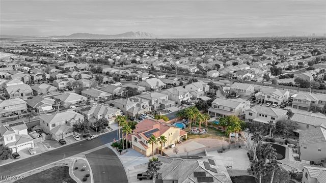 5817 Ponderosa Verde Place, Las Vegas, NV 89131