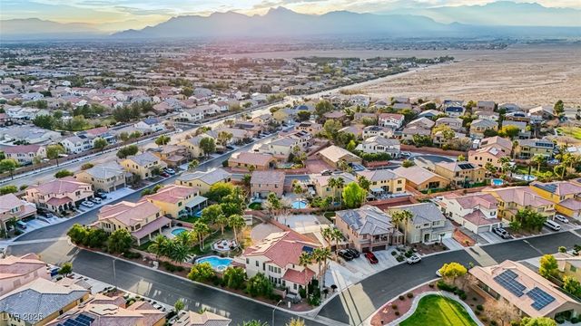 5817 Ponderosa Verde Place, Las Vegas, NV 89131