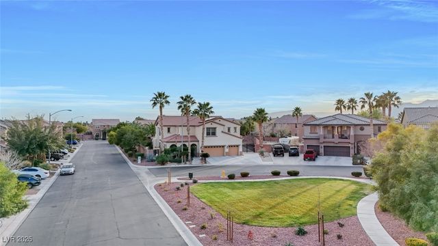 5817 Ponderosa Verde Place, Las Vegas, NV 89131