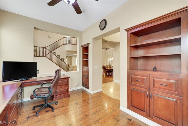 5817 Ponderosa Verde Place, Las Vegas, NV 89131