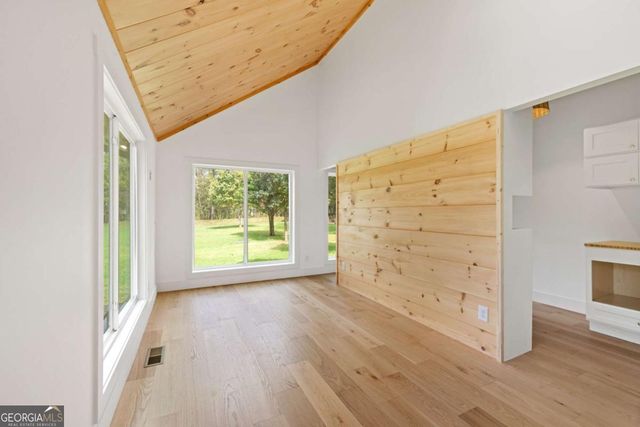 6389 Old Hwy 64W, Warne, NC 28909