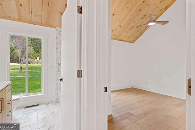 6389 Old Hwy 64W, Warne, NC 28909