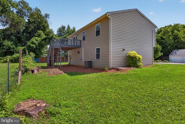 2 RASPBERRY DR, Mechanicsburg, PA 17050