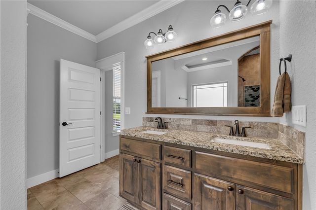 18916 Mallory Xing, Siloam Springs, AR 72761