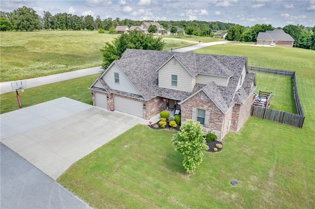18916 Mallory Xing, Siloam Springs, AR 72761