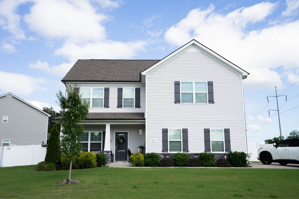 201 Durum St, Shelbyville, TN 37160