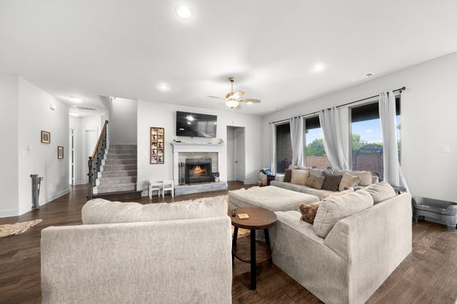 406 Garden Tree Trail, Midlothian, TX 76065