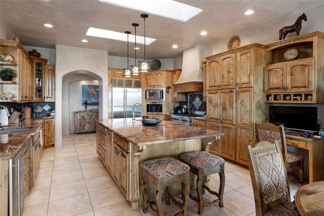 39 Calle Mi Gusto, Santa Fe, NM 87506