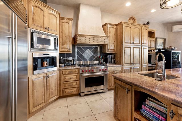 39 Calle Mi Gusto, Santa Fe, NM 87506