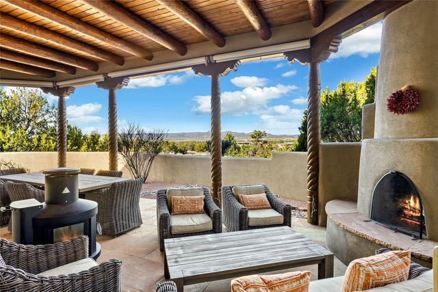 39 Calle Mi Gusto, Santa Fe, NM 87506