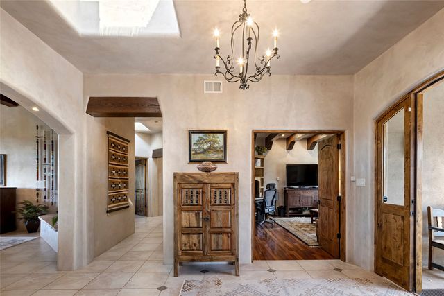 39 Calle Mi Gusto, Santa Fe, NM 87506