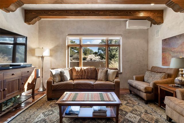 39 Calle Mi Gusto, Santa Fe, NM 87506