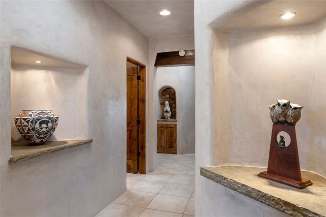 39 Calle Mi Gusto, Santa Fe, NM 87506