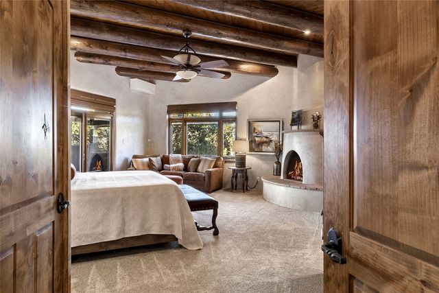 39 Calle Mi Gusto, Santa Fe, NM 87506