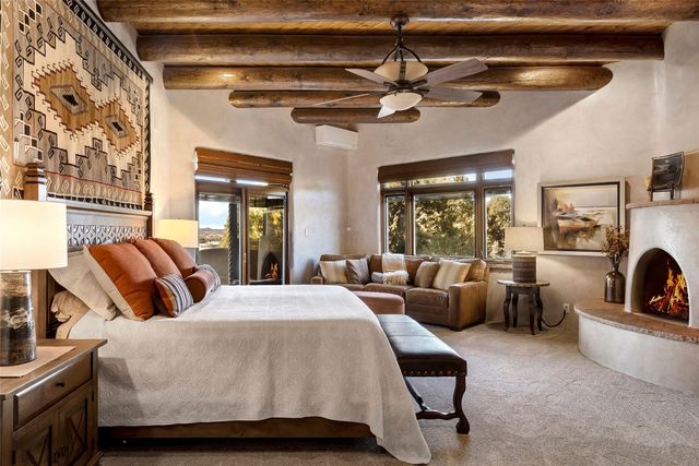 39 Calle Mi Gusto, Santa Fe, NM 87506