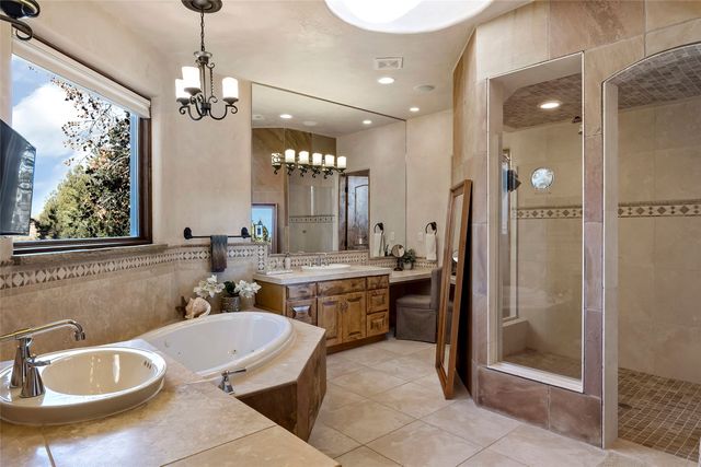 39 Calle Mi Gusto, Santa Fe, NM 87506