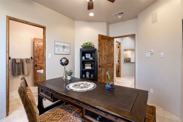 39 Calle Mi Gusto, Santa Fe, NM 87506