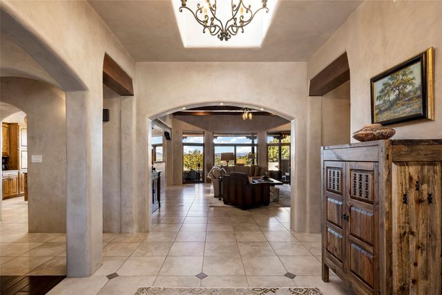 39 Calle Mi Gusto, Santa Fe, NM 87506