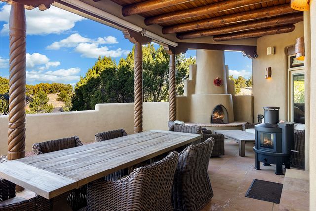 39 Calle Mi Gusto, Santa Fe, NM 87506