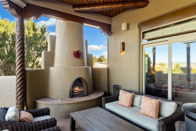 39 Calle Mi Gusto, Santa Fe, NM 87506