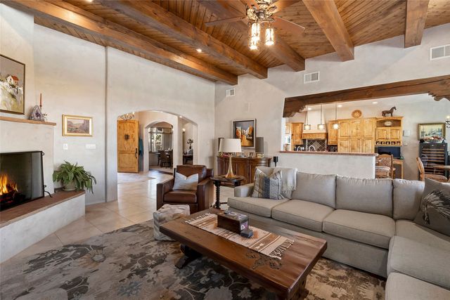 39 Calle Mi Gusto, Santa Fe, NM 87506