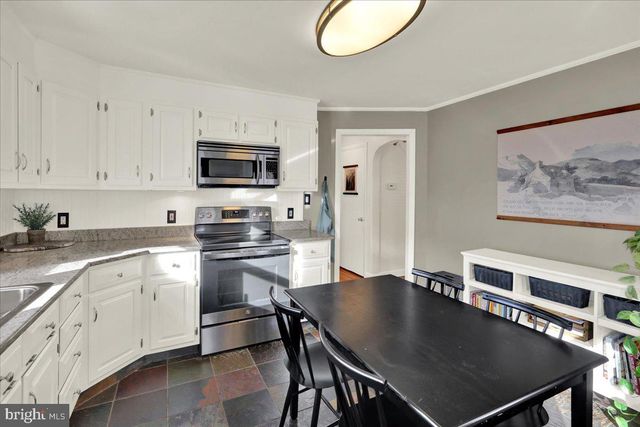 88 E COLLEGE AVE, Wernersville, PA 19565