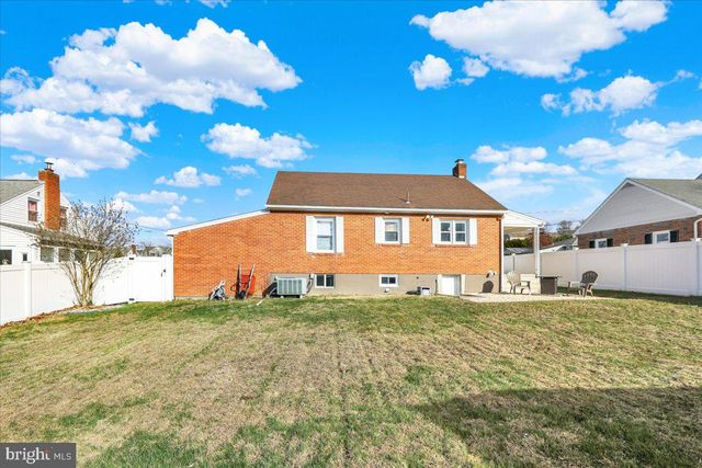 88 E COLLEGE AVE, Wernersville, PA 19565