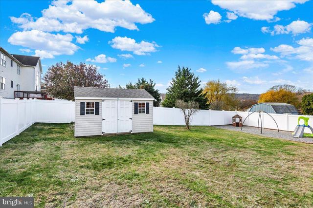 88 E COLLEGE AVE, Wernersville, PA 19565