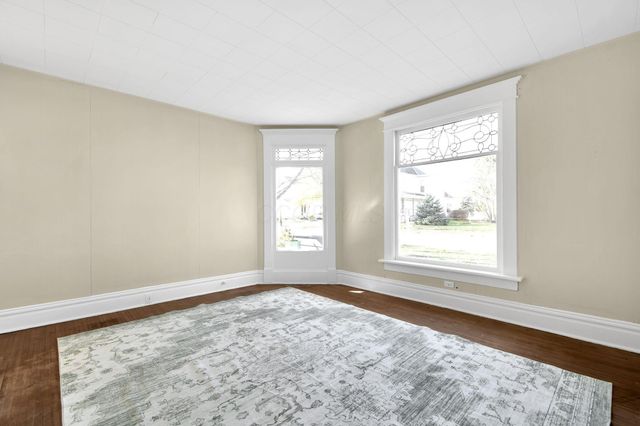 258 S Main Street, Pataskala, OH 43062