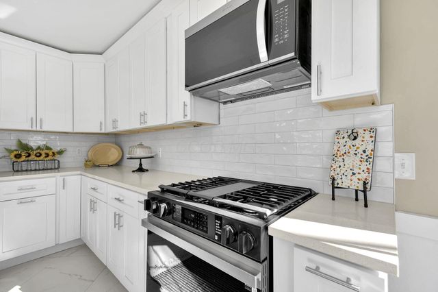 258 S Main Street, Pataskala, OH 43062