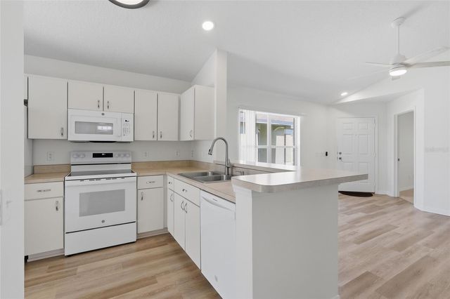 4548 WHITE BAY CIRCLE, Wesley Chapel, FL 33545