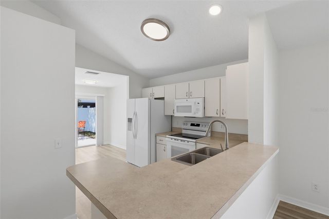 4548 WHITE BAY CIRCLE, Wesley Chapel, FL 33545