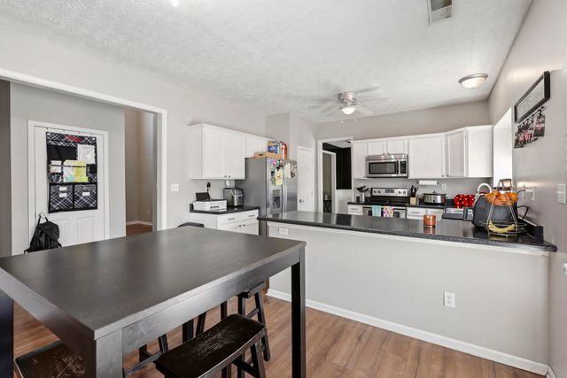 129 Cross Creek Drive, Paris, KY 40361