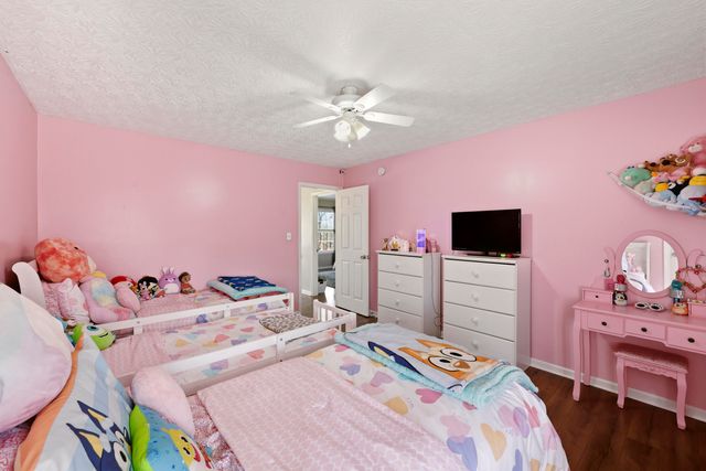 129 Cross Creek Drive, Paris, KY 40361