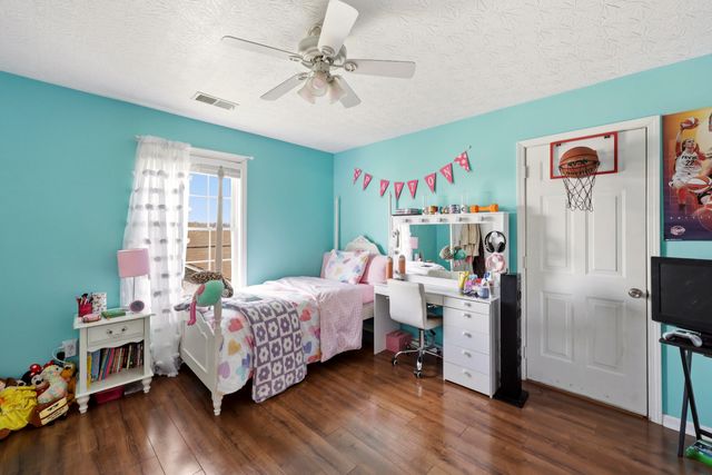 129 Cross Creek Drive, Paris, KY 40361