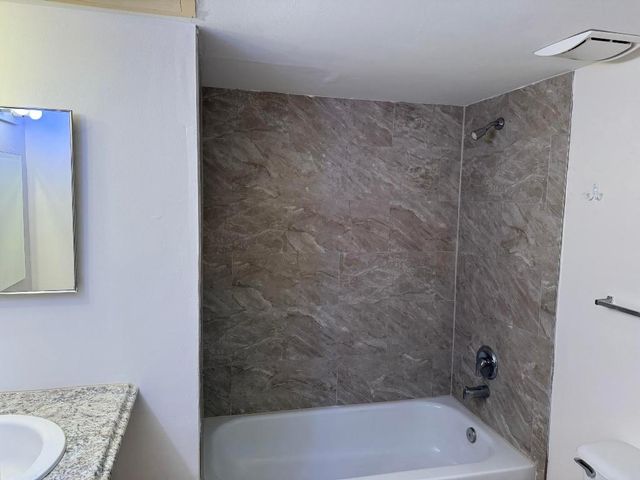 7864 Sonoma Springs Circle 103, Lake Worth, FL 33463