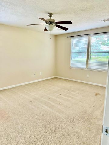 16010 Limestone Lake Drive, Tomball, TX 77377