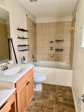 16010 Limestone Lake Drive, Tomball, TX 77377