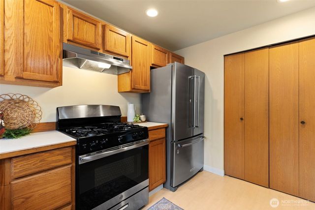 7548 Carnival Place NW, Bremerton, WA 98311
