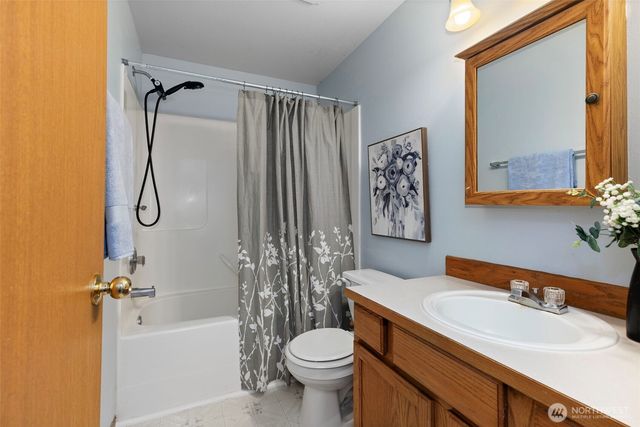 7548 Carnival Place NW, Bremerton, WA 98311